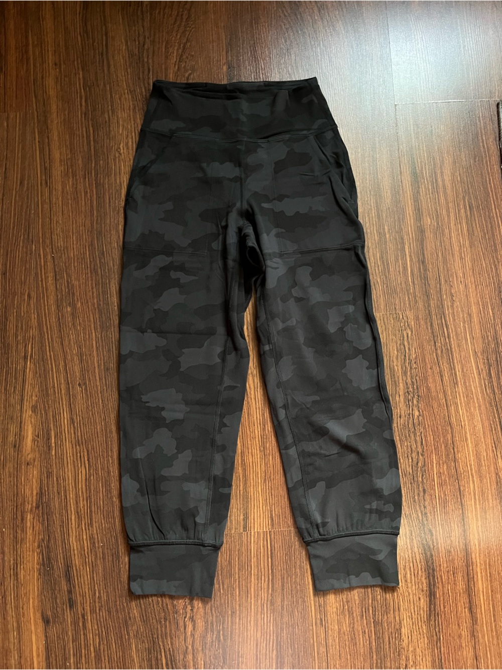 Lulu Lemon Align High-Rise Cropped Jogger